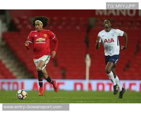 华伦西亚与里尔激战成和比分揭晓精彩对决引发球迷热议